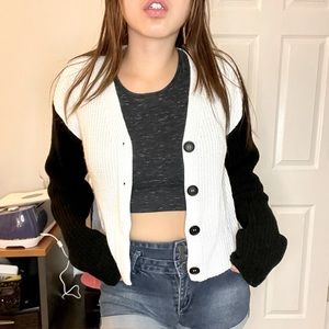 Boohoo Cardigan Black Grey White with cute Buttons Medium